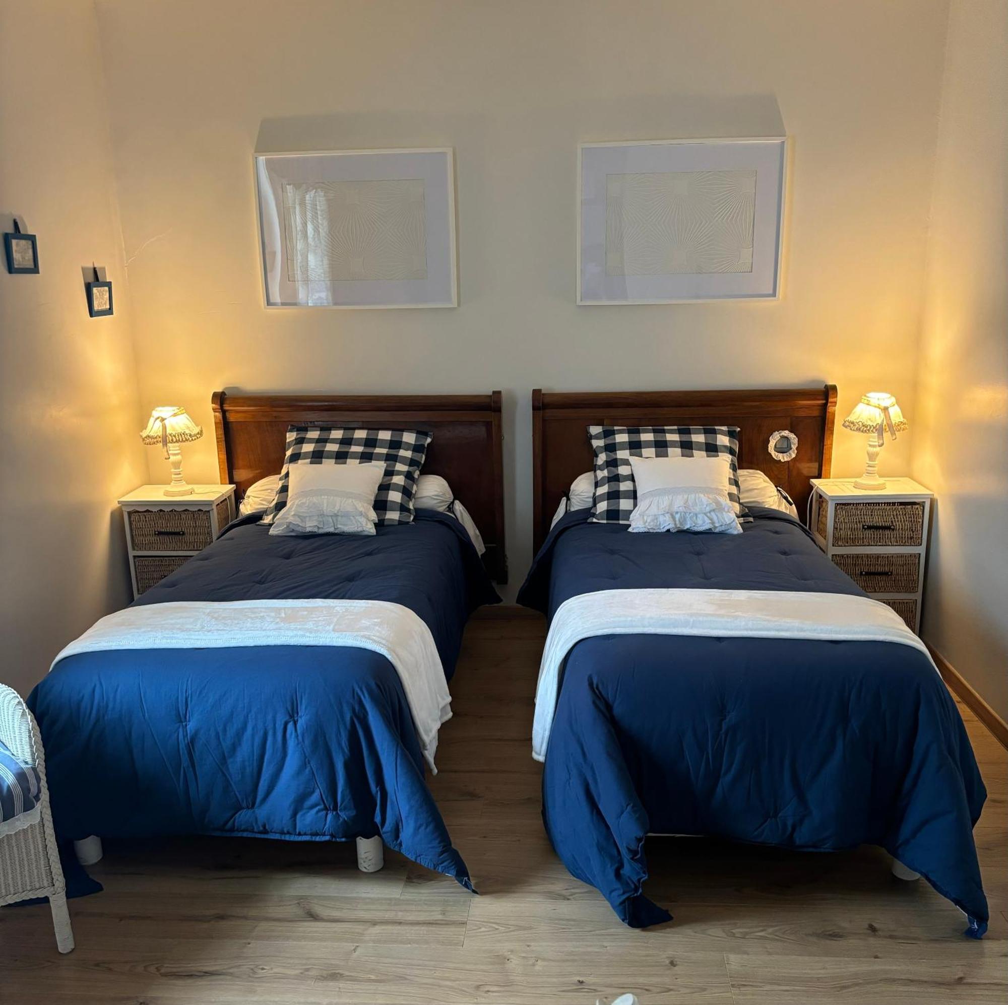 Chambres D'Hotes Le Tilleul Saint-Hilaire-des-Loges Экстерьер фото